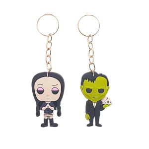 Chaveiro Família Addams Disney: Uma dose dupla de fofura e macabro para alegrar seu dia!