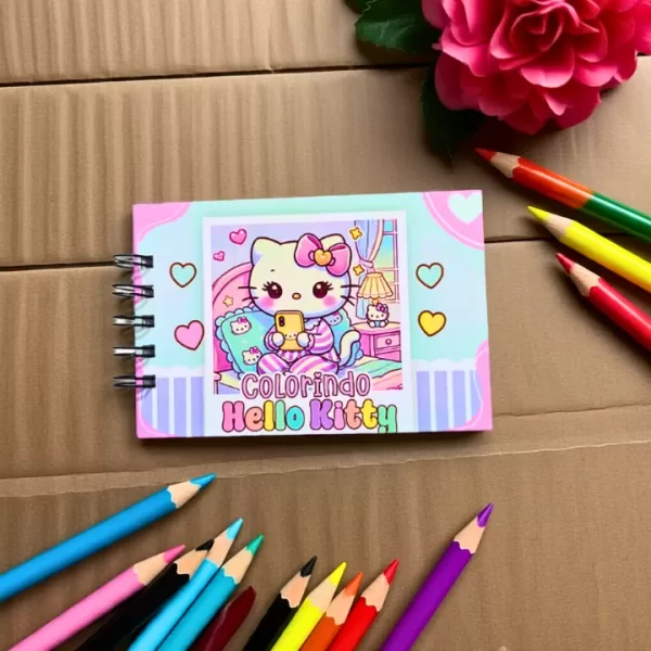 Mini-Caderno-de-Colorir-Hello-Kitty-1-1.webp
