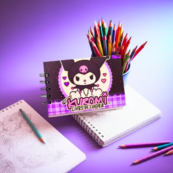 Mini-Caderno-de-Colorir-Kuromi-Vers-o-de-Bolso-1.png