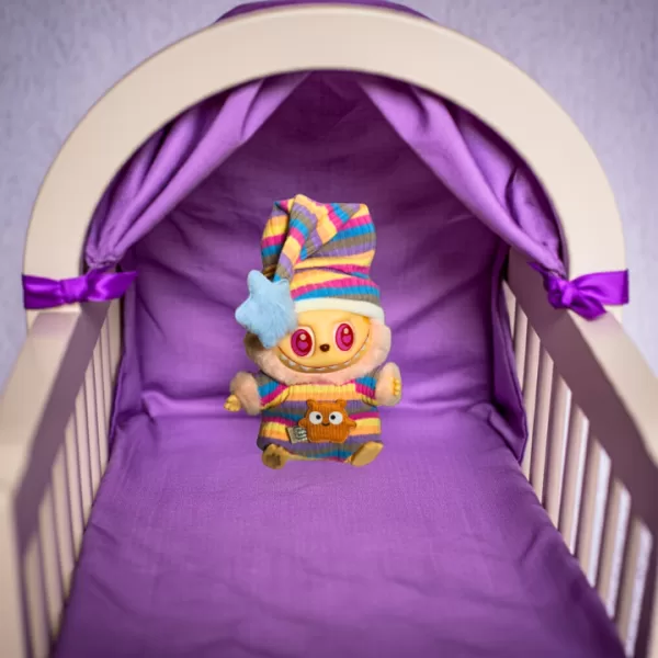 Roupinha-Labubu-Pijama-de-Bolinhas-Labubu-com-Boina.png