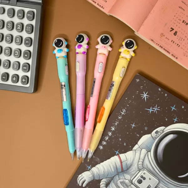 Lapiseira-Astronauta-0-5mm-com-Luz-de-LED-2-1.png
