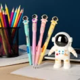 Lapiseira-Astronauta-0-5mm-com-Luz-de-LED-4.png