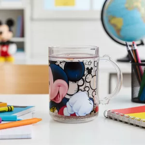 Caneca de Acrílico Mickey Mouse: Brilho e Magia em Cada Gole!