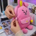 Bolsa-Transversal-Cooky-Coelho-BT21-3.png